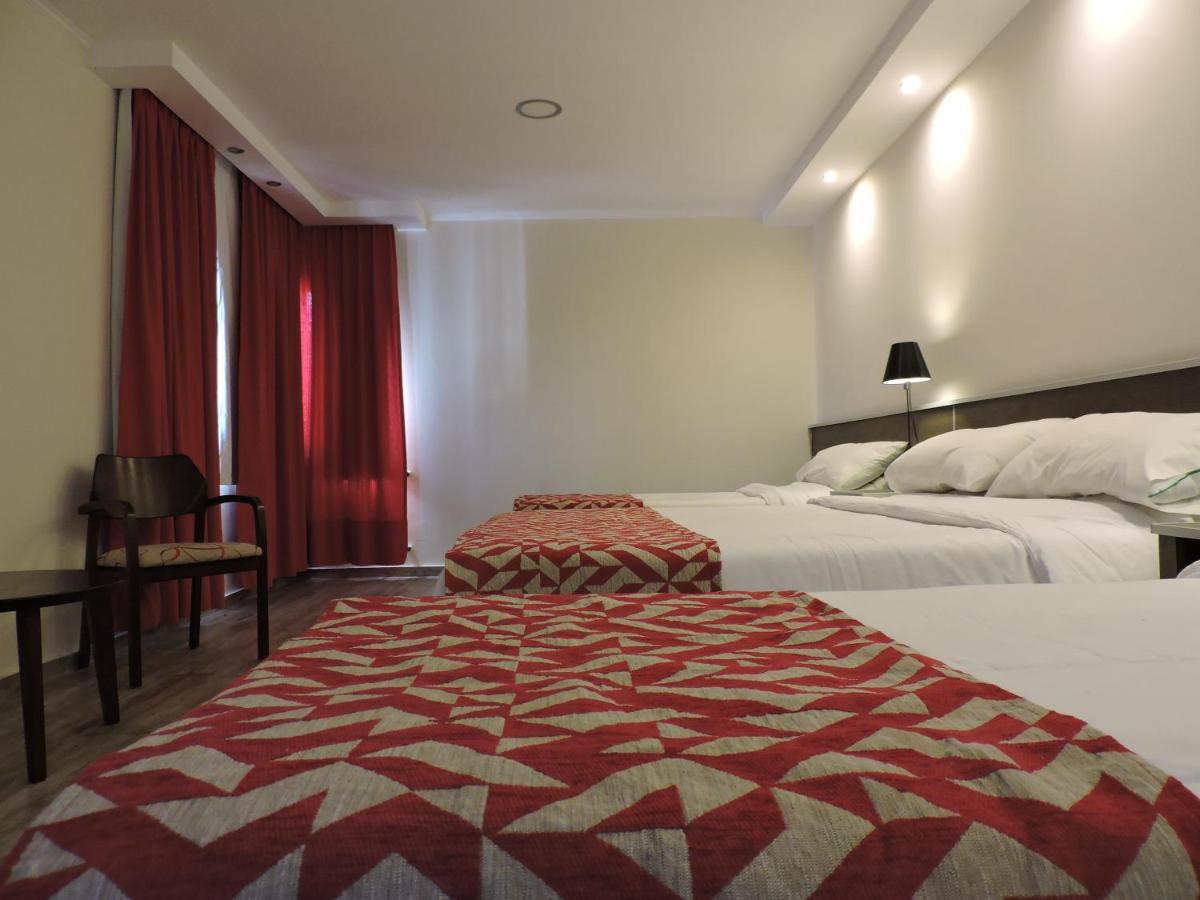 Los Espinillos Hotel Y Spa Вила Карлос Пас Екстериор снимка